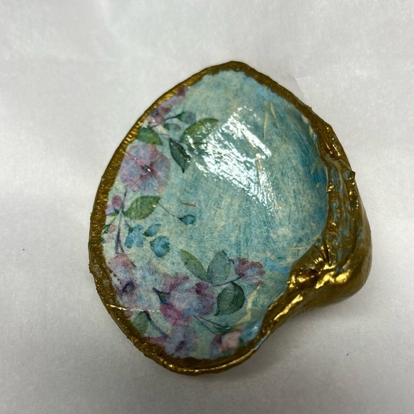 Hand Crafted Floral Blue Decorative Trinket Shell Dish - Picture 2 of 9